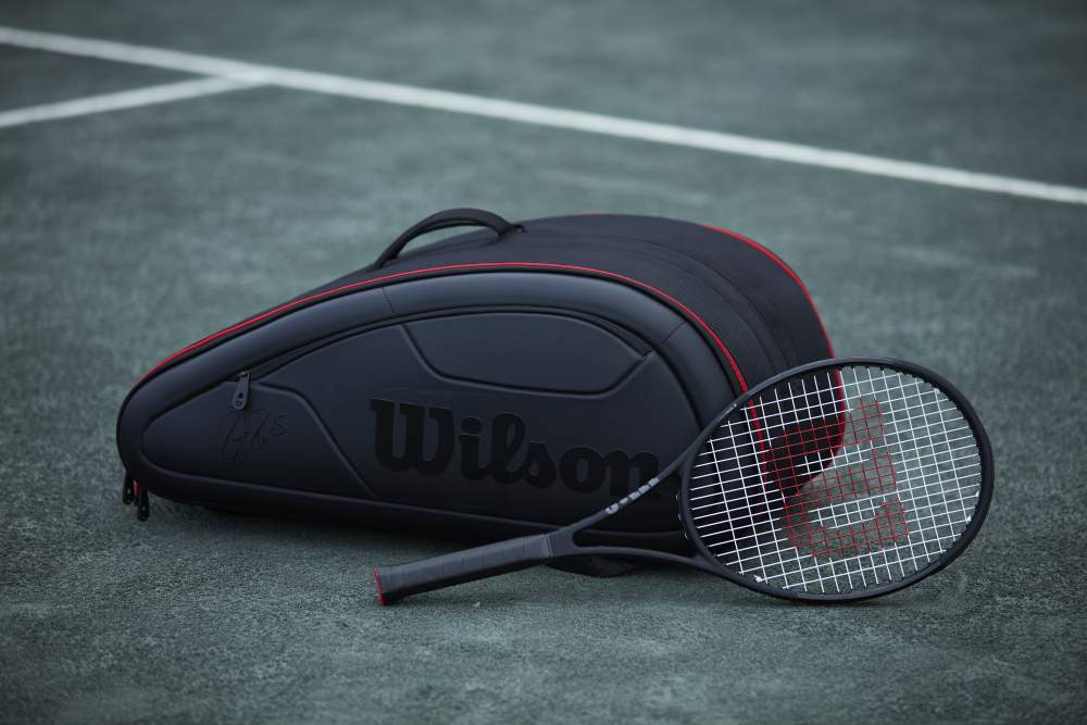 What Roger Federer is Using Today: Wilson Pro Staff 97 RF Autograph Te